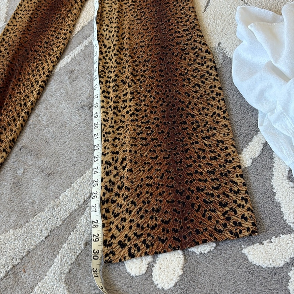 2 piece Lounge Set 🐆 - Picture 7 of 7